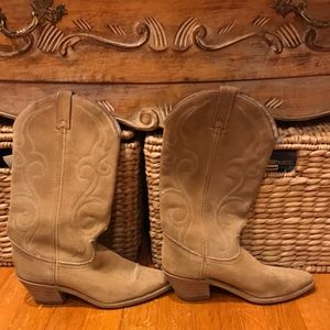 Cowboy boots tan suede with stitching